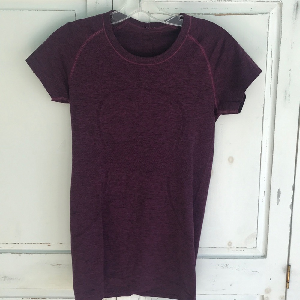 Lululemon MaroonBlack SwiftlyTech ShortSleeve Crew